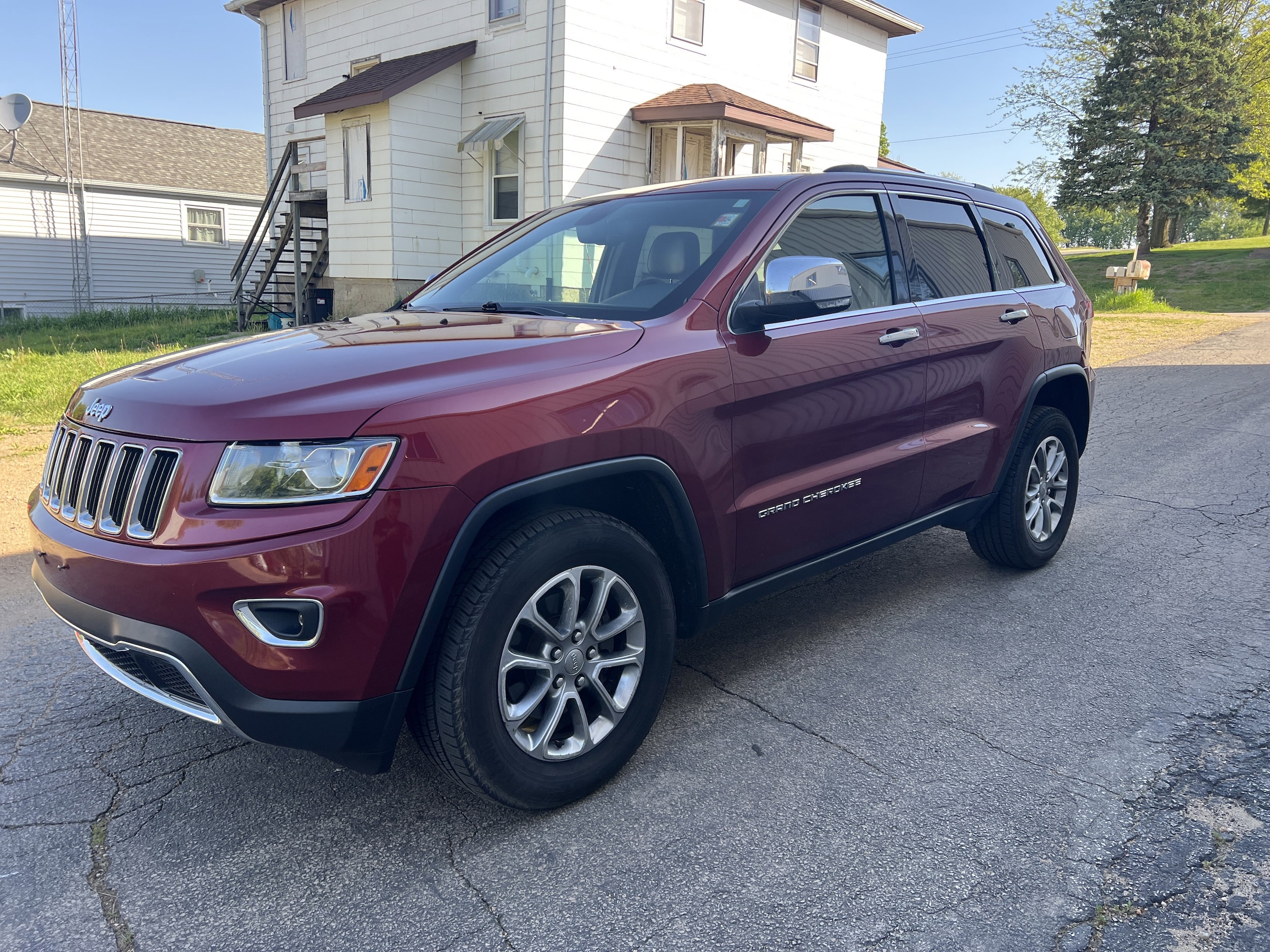 2014 Jeep Grand Cherokee Limited 4WD's photo