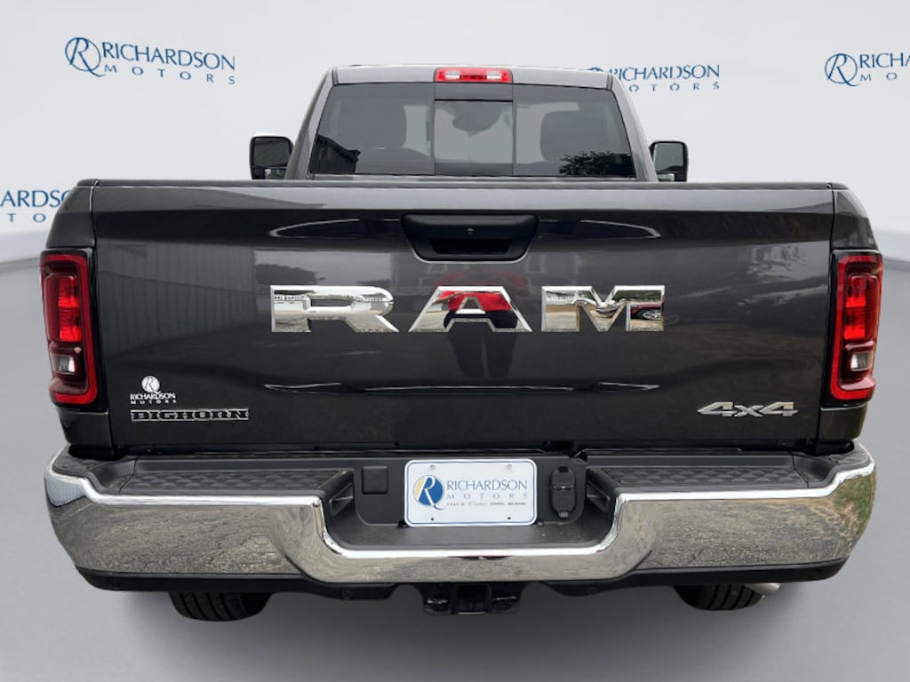 New 2025 Ram 2500 BIG HORN REGULAR CAB 4X4 8' BOX Pickup
