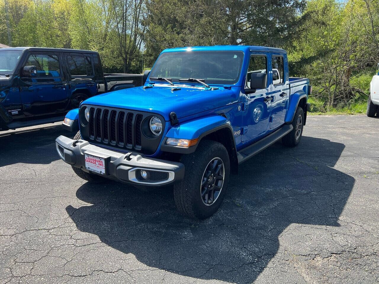 2021 Jeep Gladiator Overland photo 2