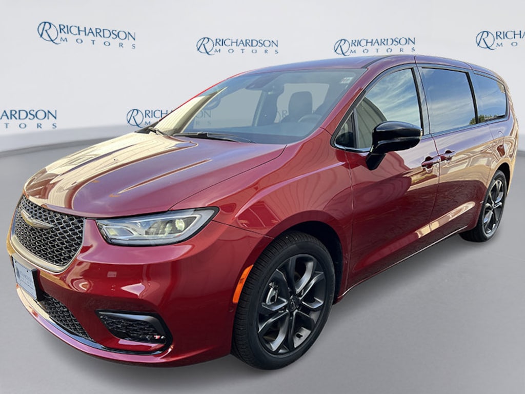 New 2026 Chrysler Pacifica SELECT Passenger Van