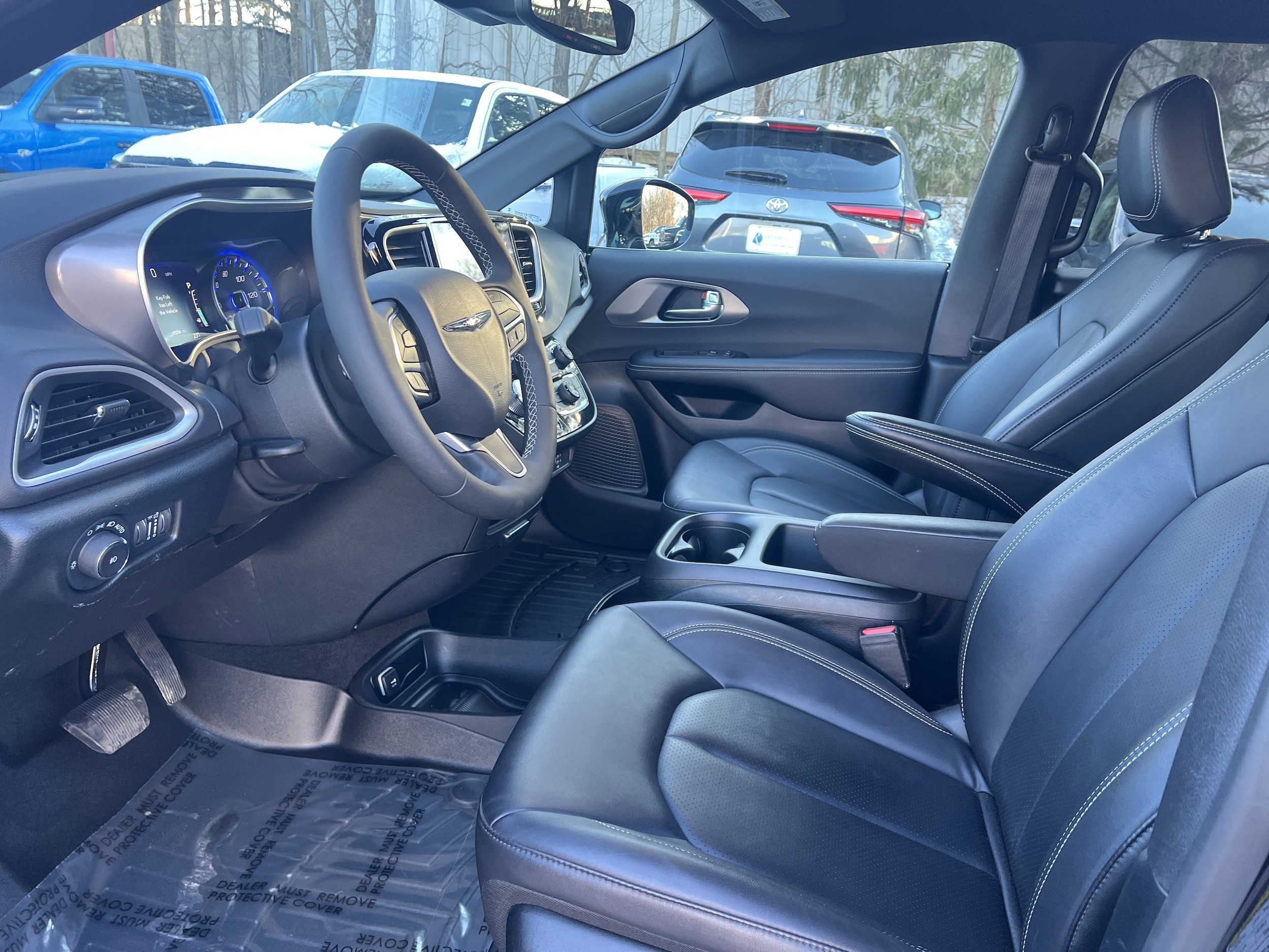 2026 Chrysler Pacifica Select - Photo 6