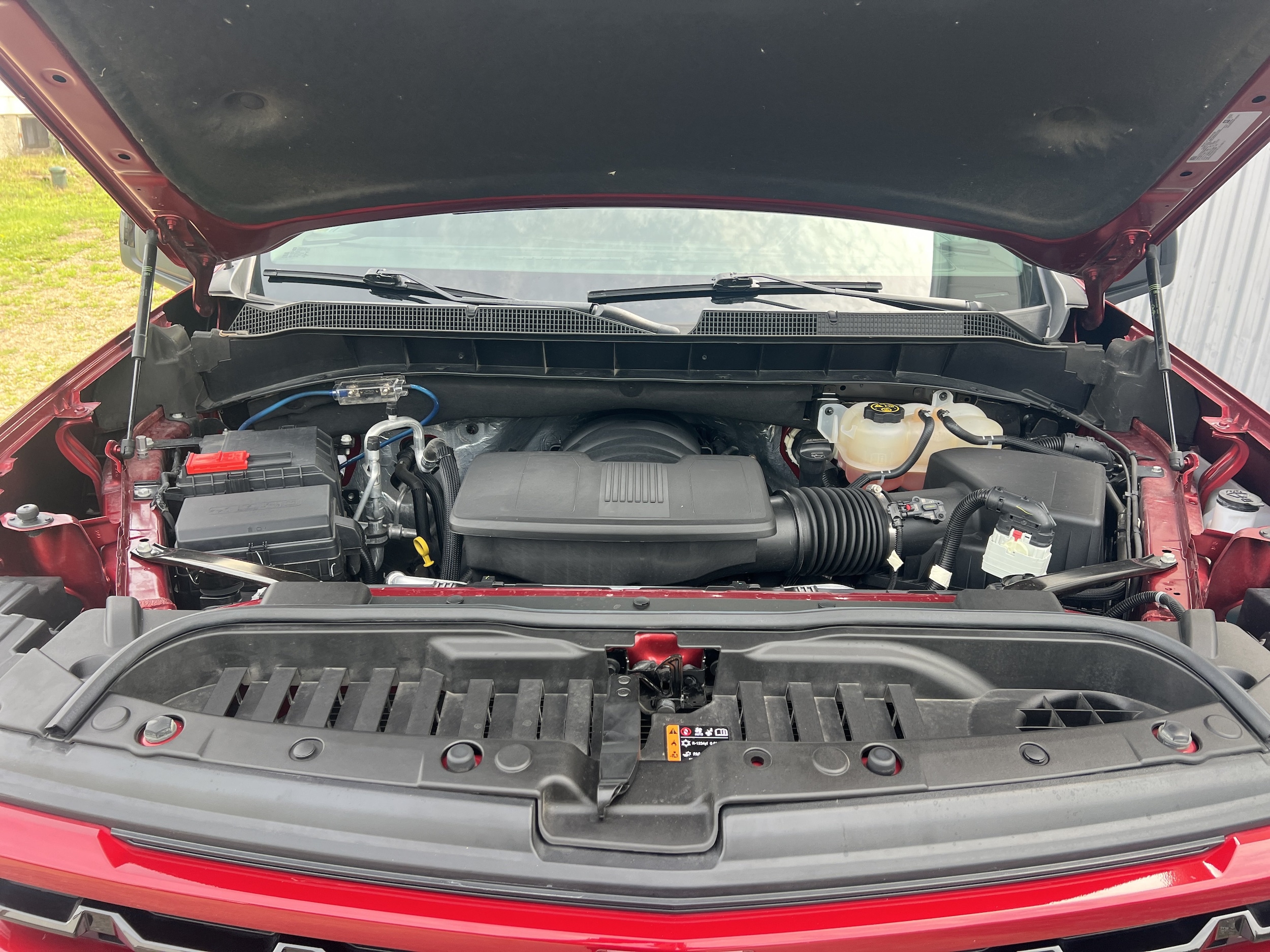 View vehicle photo 4