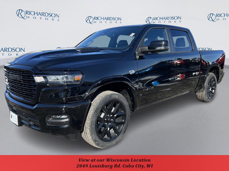 Diamond Black Crystal Pearlcoat 2026 RAM 1500 Laramie Crew Cab 4WD Pickup Truck Four-Wheel Drive 8-Speed Automatic