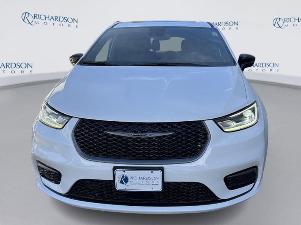 New 2026 Chrysler Pacifica SELECT Passenger Van