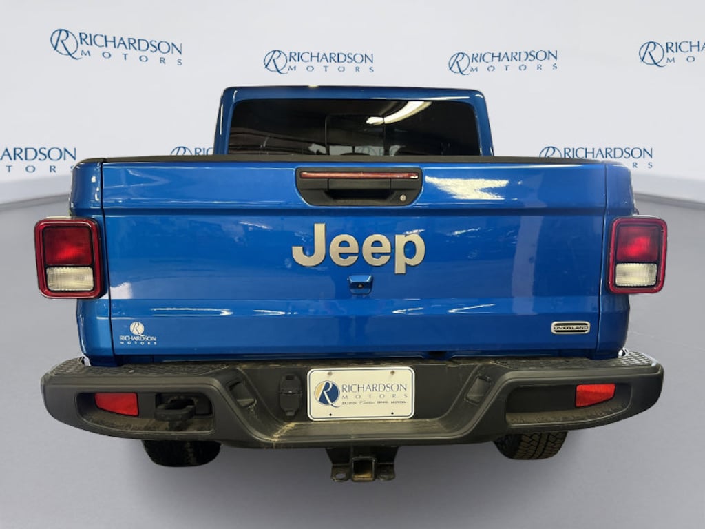Used 2021 Jeep Gladiator Overland Truck Crew Cab
