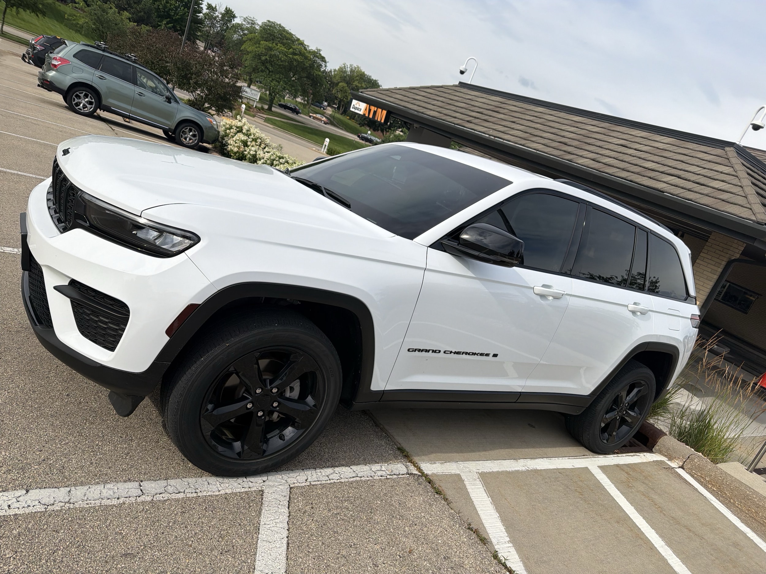 2022 Jeep Grand Cherokee Altitude 4x4's photo