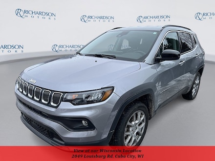 2022 Jeep Compass Latitude Lux SUV