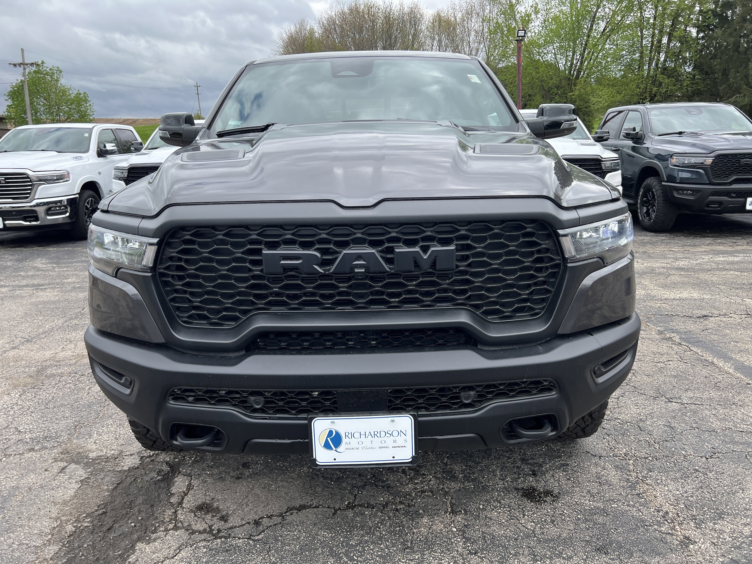 View vehicle photo 2