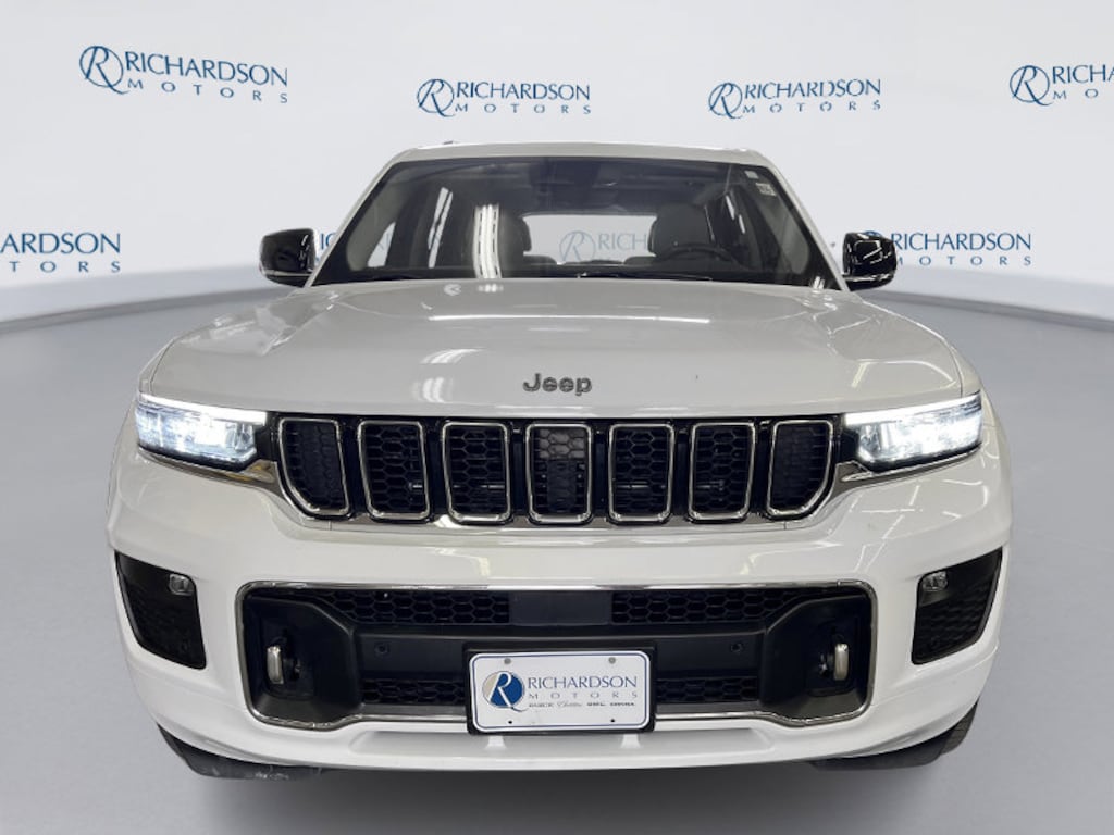 Used 2022 Jeep New Grand Cherokee Overland SUV