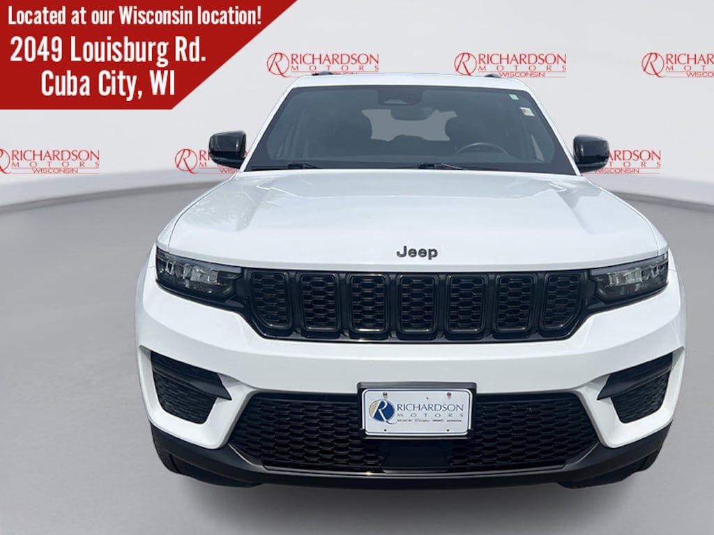 Used 2022 Jeep Grand Cherokee Laredo SUV