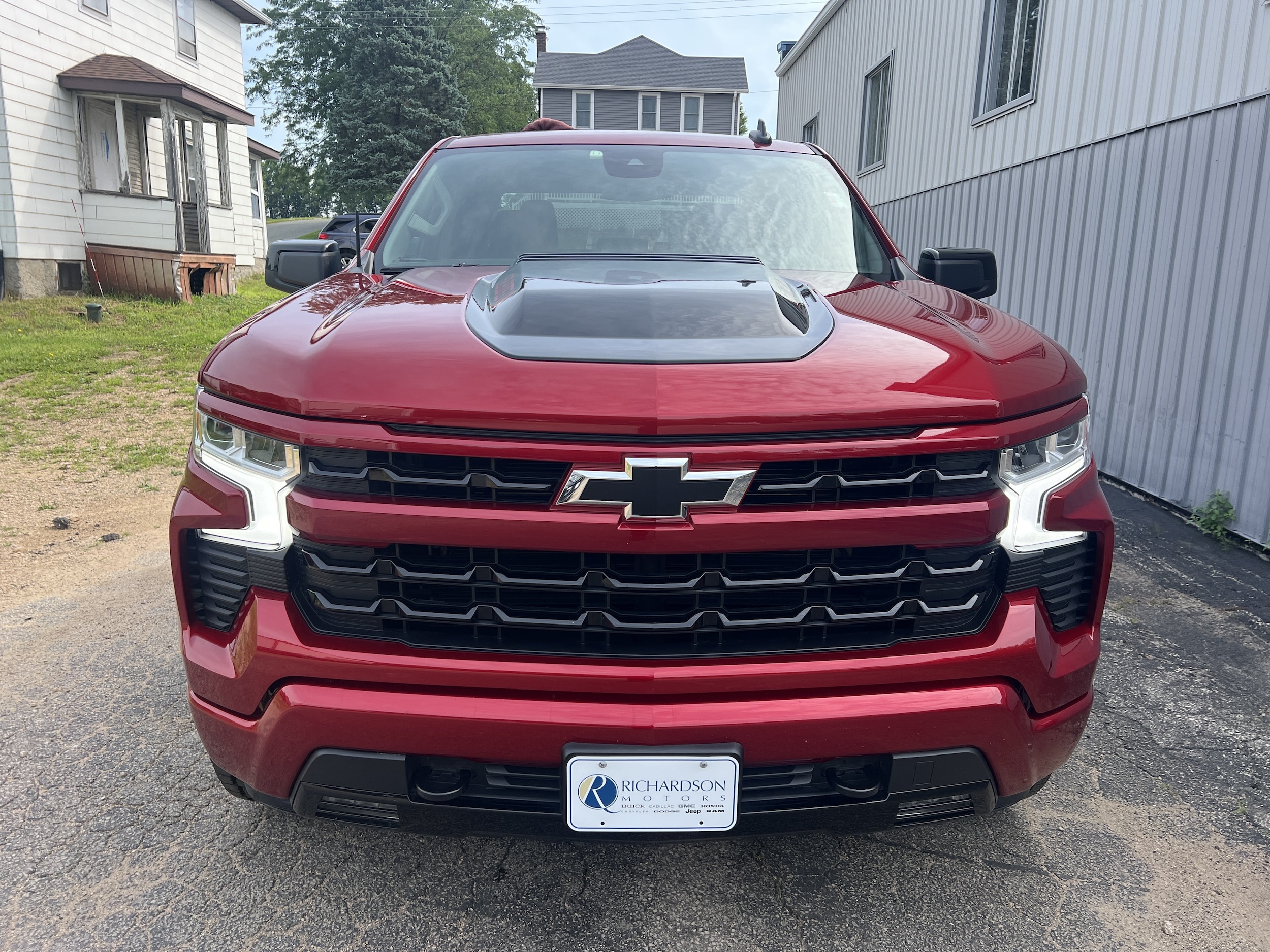 View vehicle photo 3