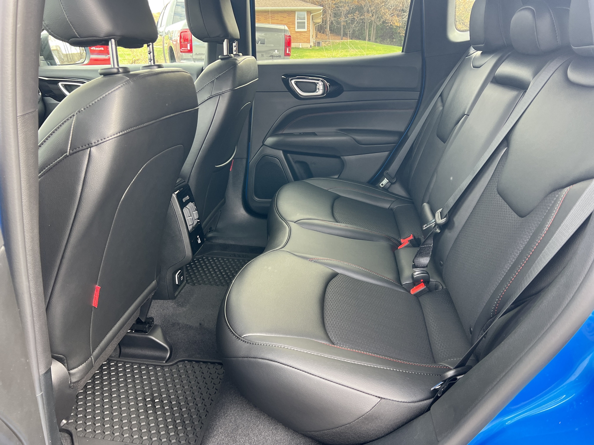 2026 Jeep Compass Trailhawk - Photo 9