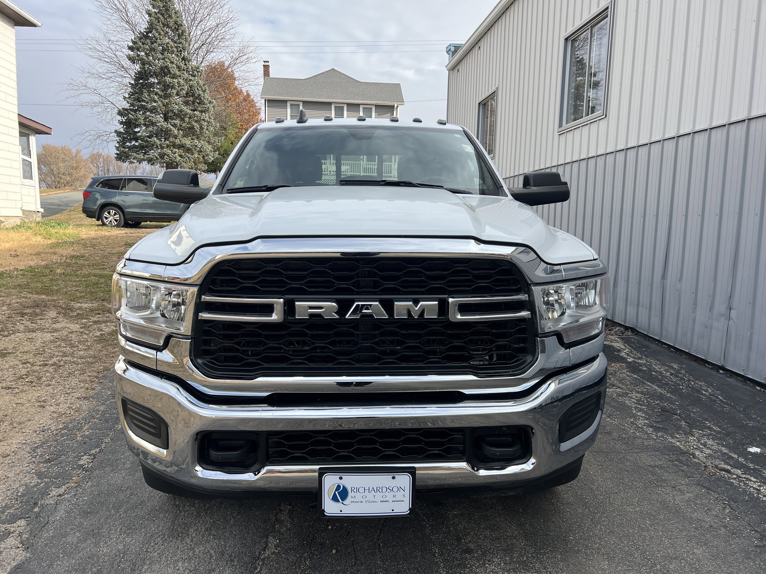 2021 Ram 2500 Tradesman photo 3