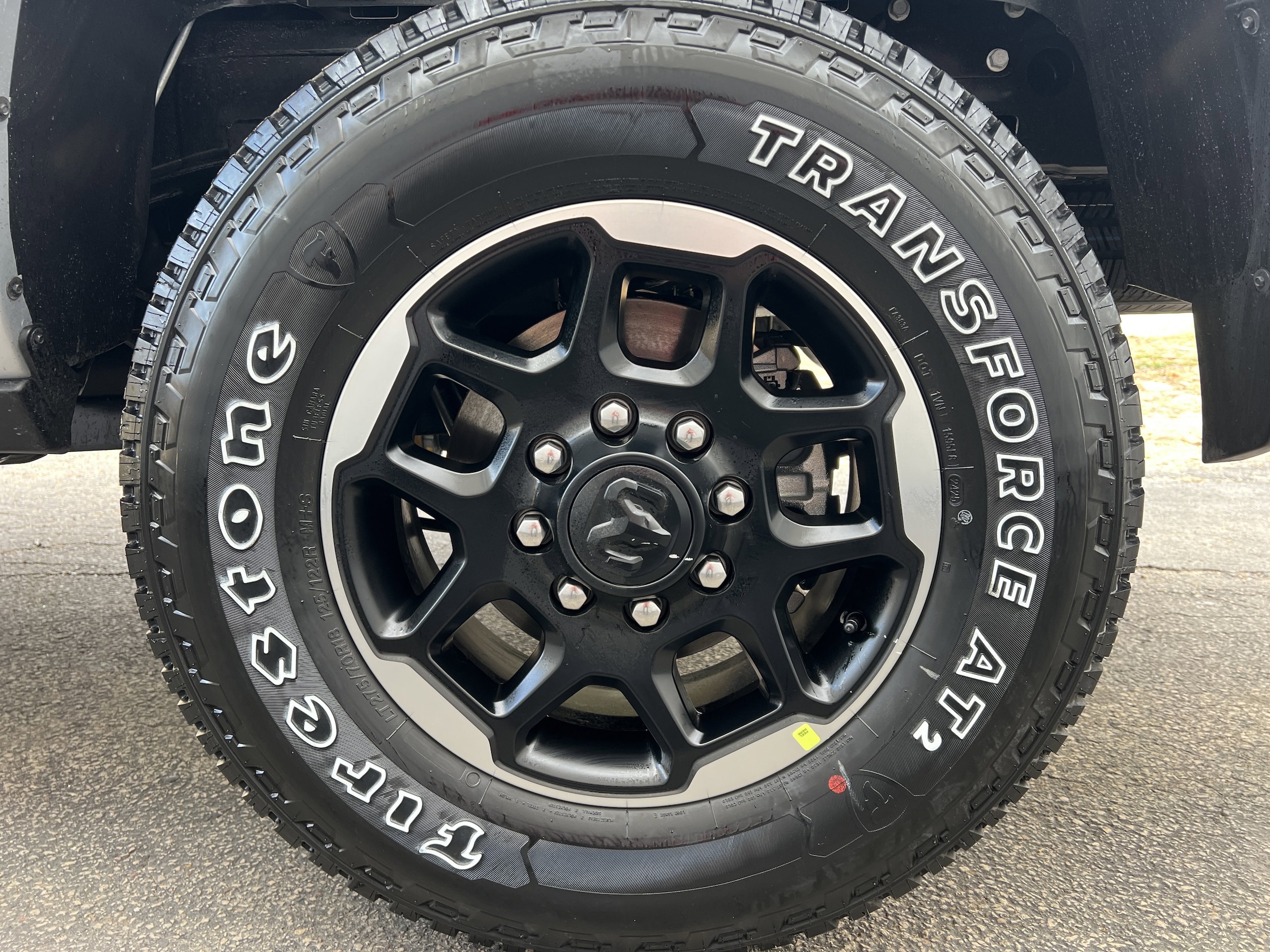 View vehicle photo 6