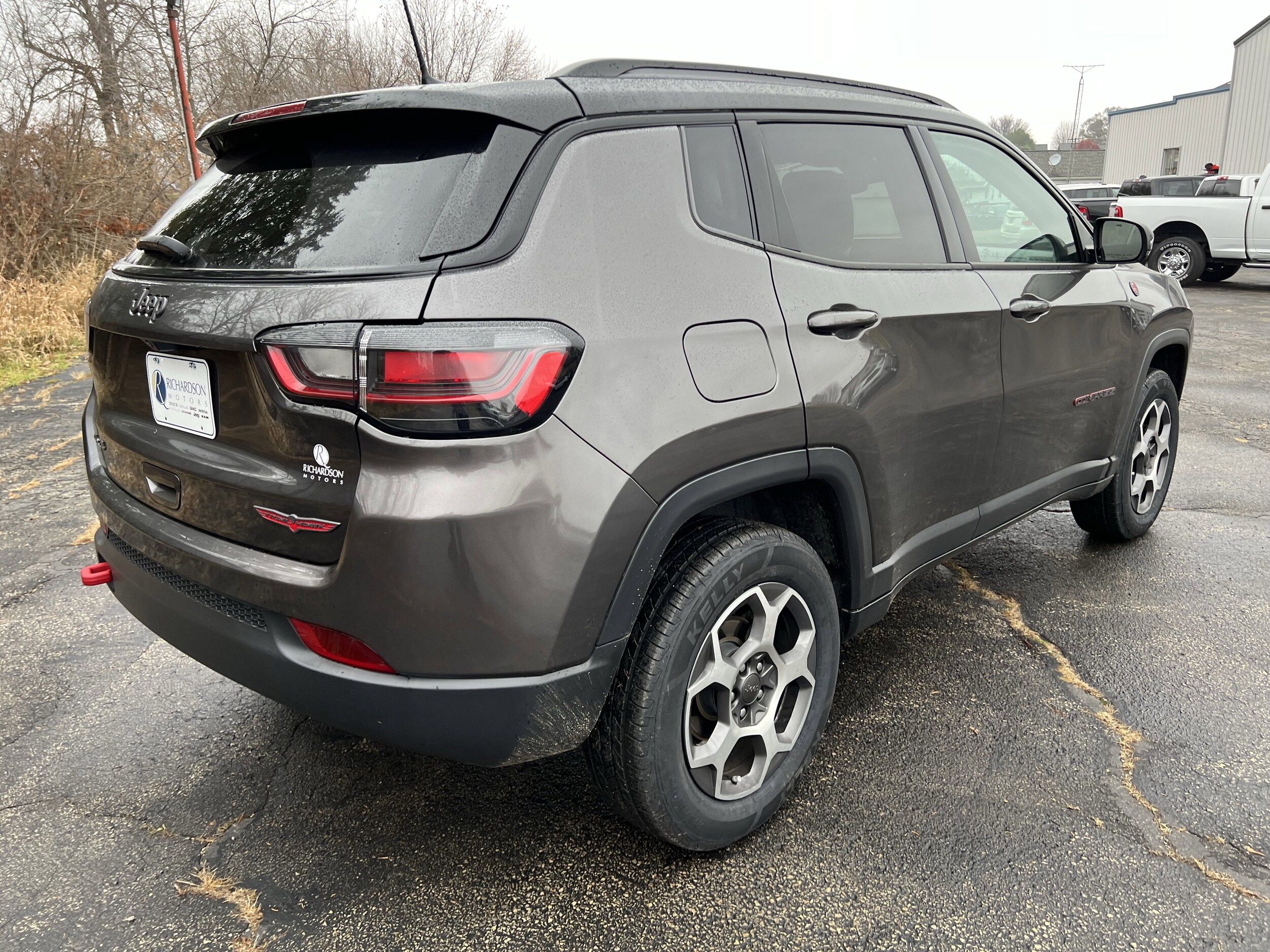 2022 Jeep Compass Trailhawk photo 2