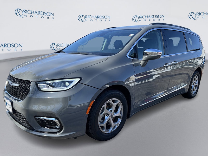 2022 Chrysler Pacifica Limited FWD