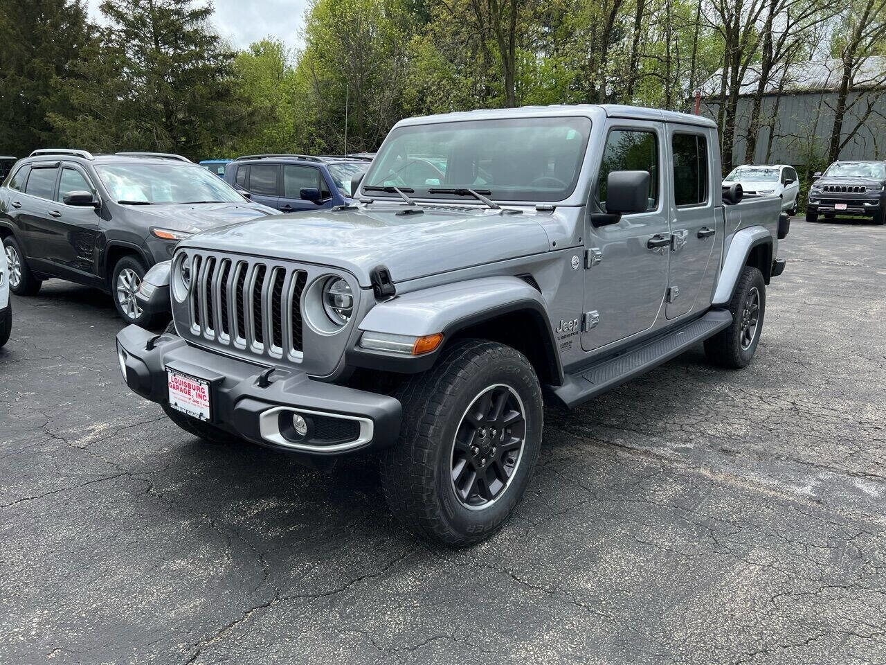 2021 Jeep Gladiator Overland photo 2