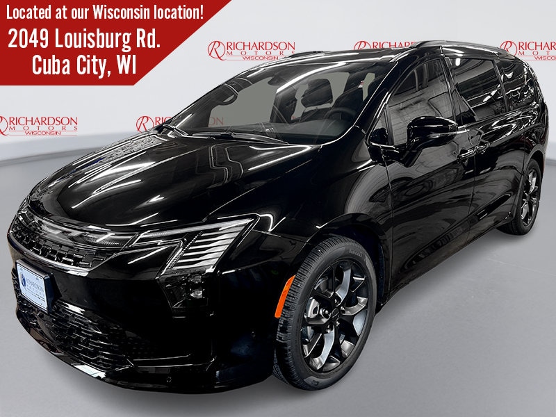 2027 Chrysler Pacifica Limited's photo