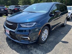 2025 Chrysler Pacifica SELECT Passenger Van