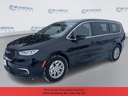 2024 Chrysler Pacifica Touring L Van Passenger Van