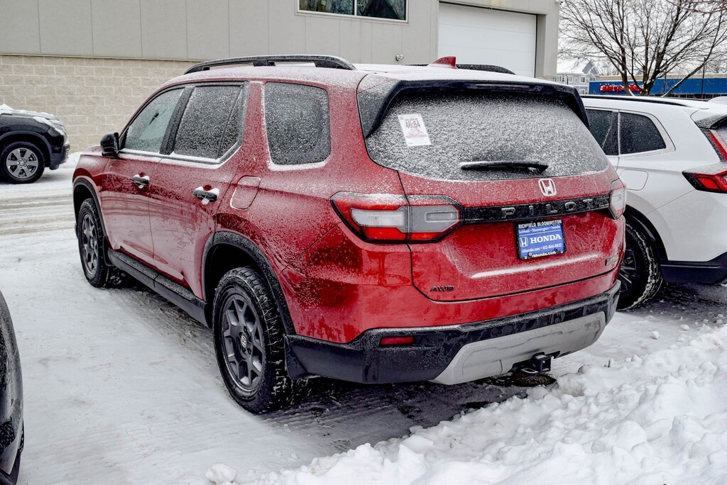 Used 2023 Honda Pilot TrailSport SUV