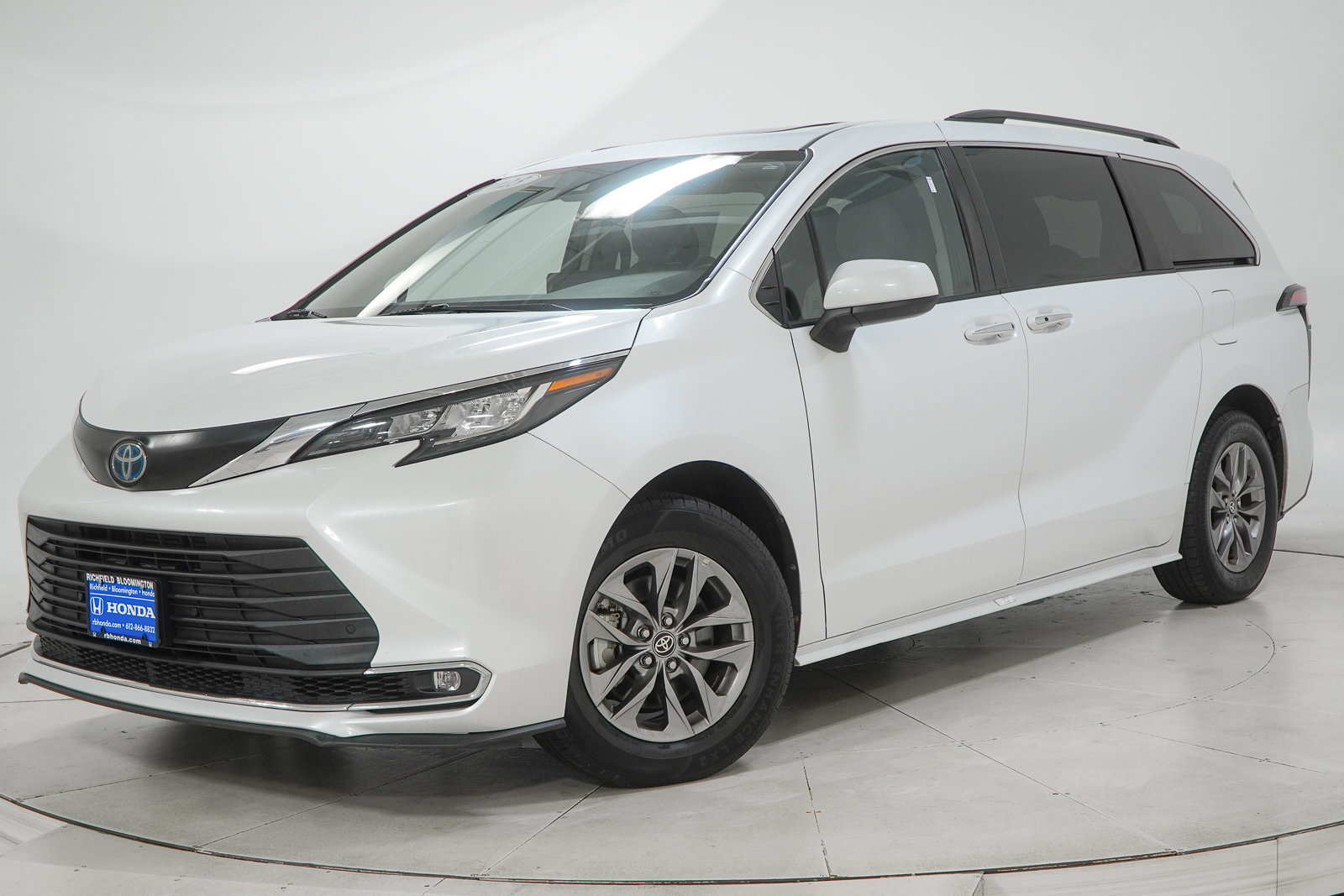 2023 Toyota Sienna