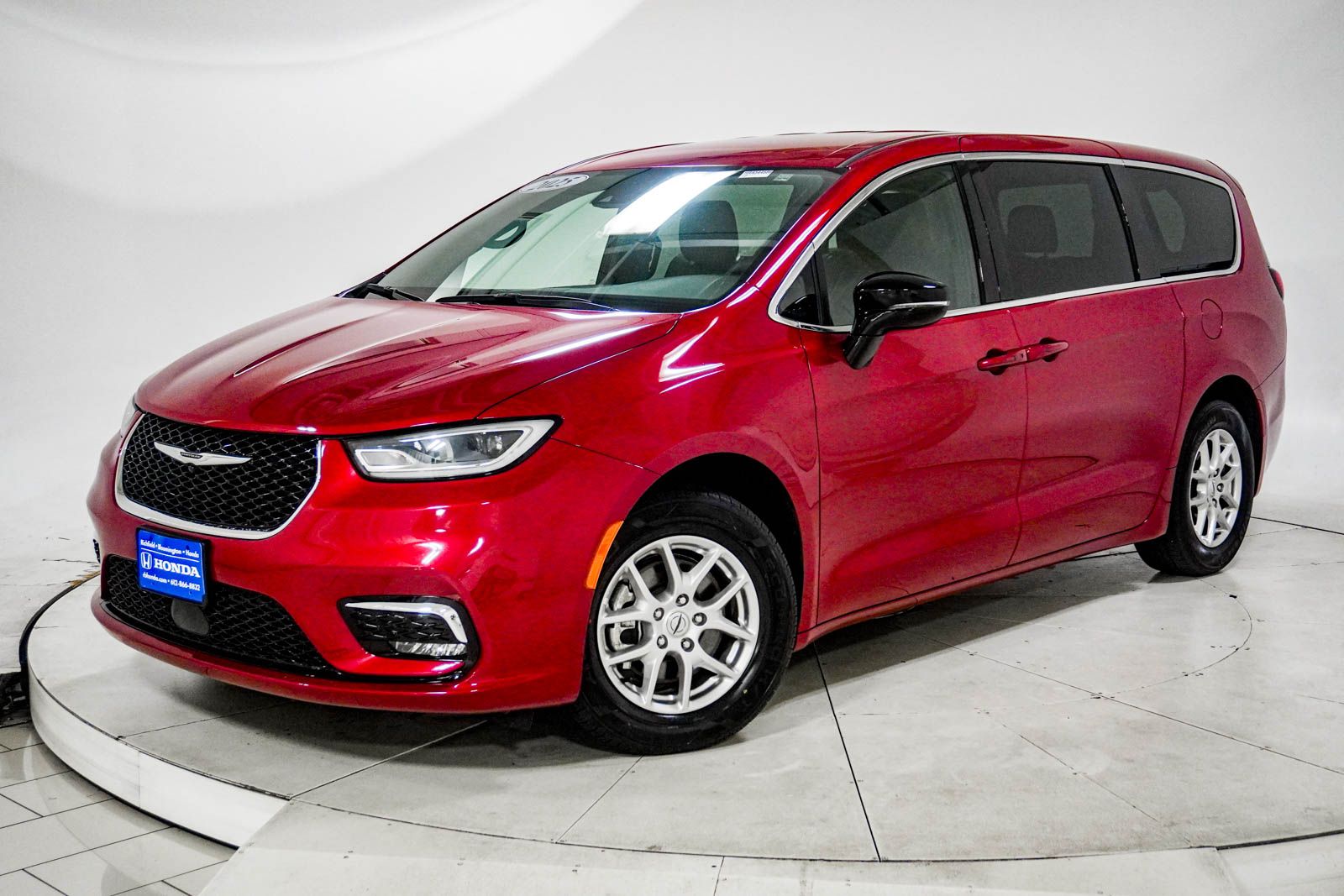 2025 Chrysler Pacifica