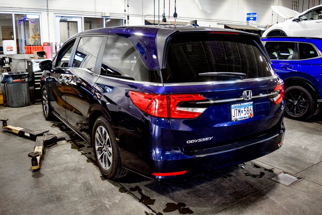Used 2023 Honda Odyssey EX-L Van