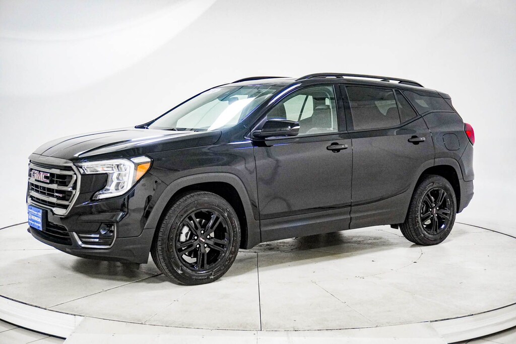 Used 2024 GMC Terrain AT4 SUV