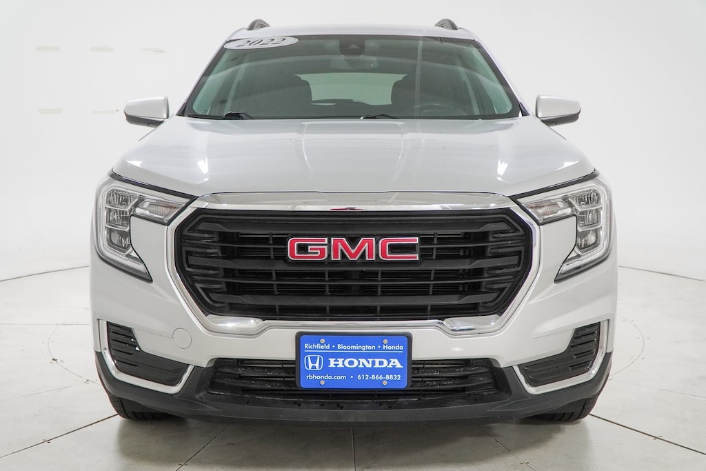 Used 2022 GMC Terrain SLE SUV