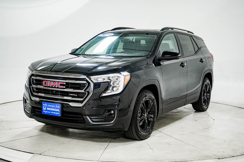 Used 2024 GMC Terrain AT4 SUV