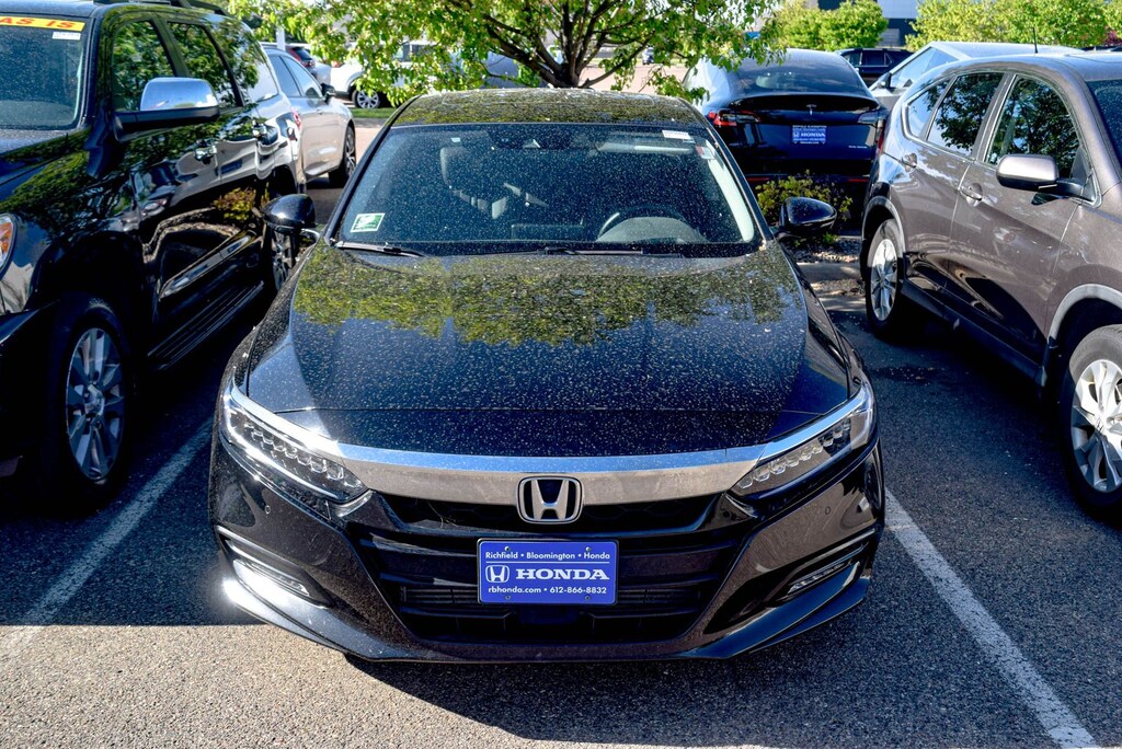 Used 2018 Honda Accord Touring 2.0T Sedan