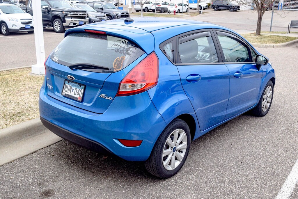 Used 2013 Ford Fiesta SE Hatchback