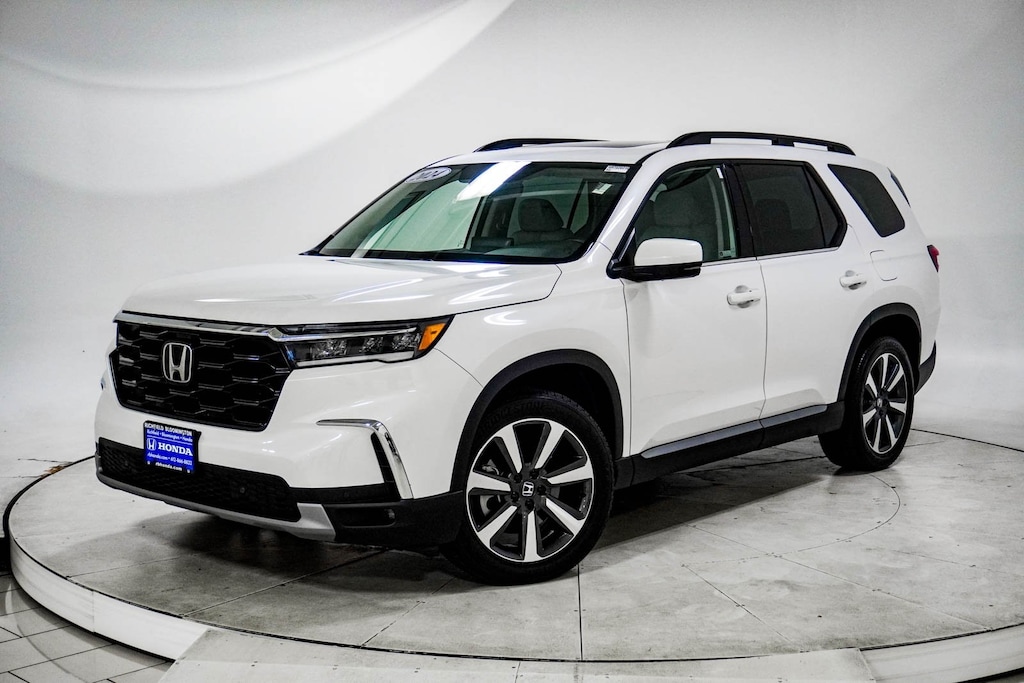 Used 2024 Honda Pilot Touring SUV