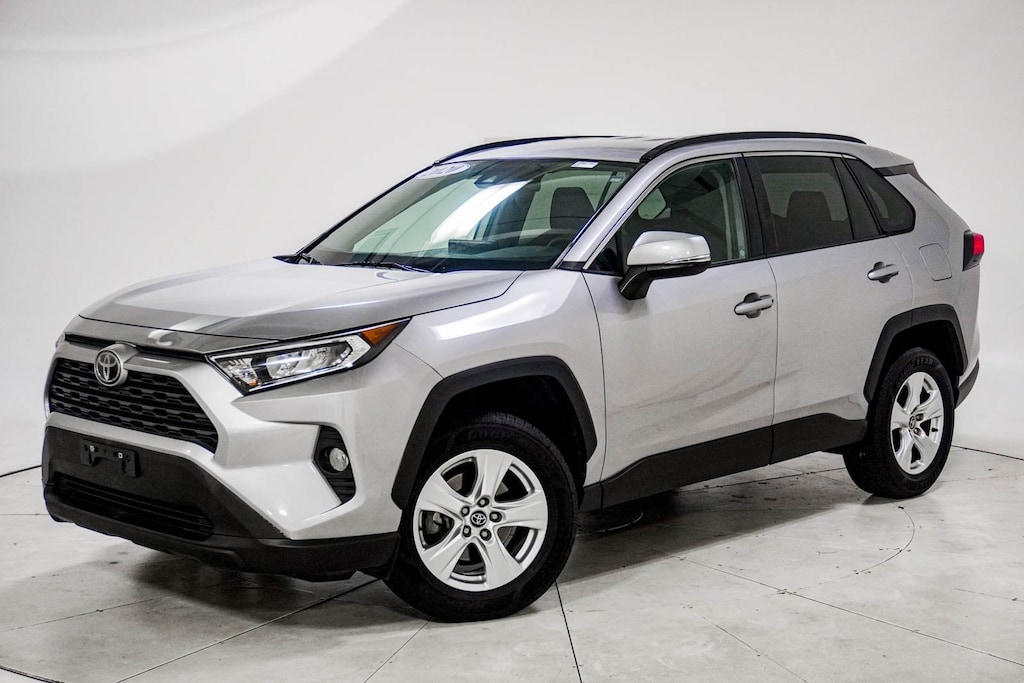 Used 2020 Toyota RAV4 XLE SUV