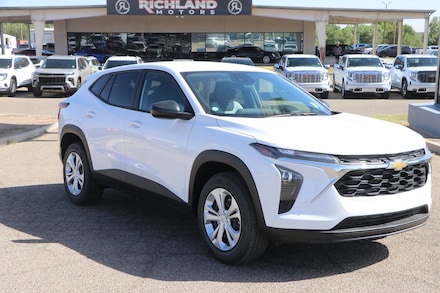 2026 Chevrolet Trax LS SUV