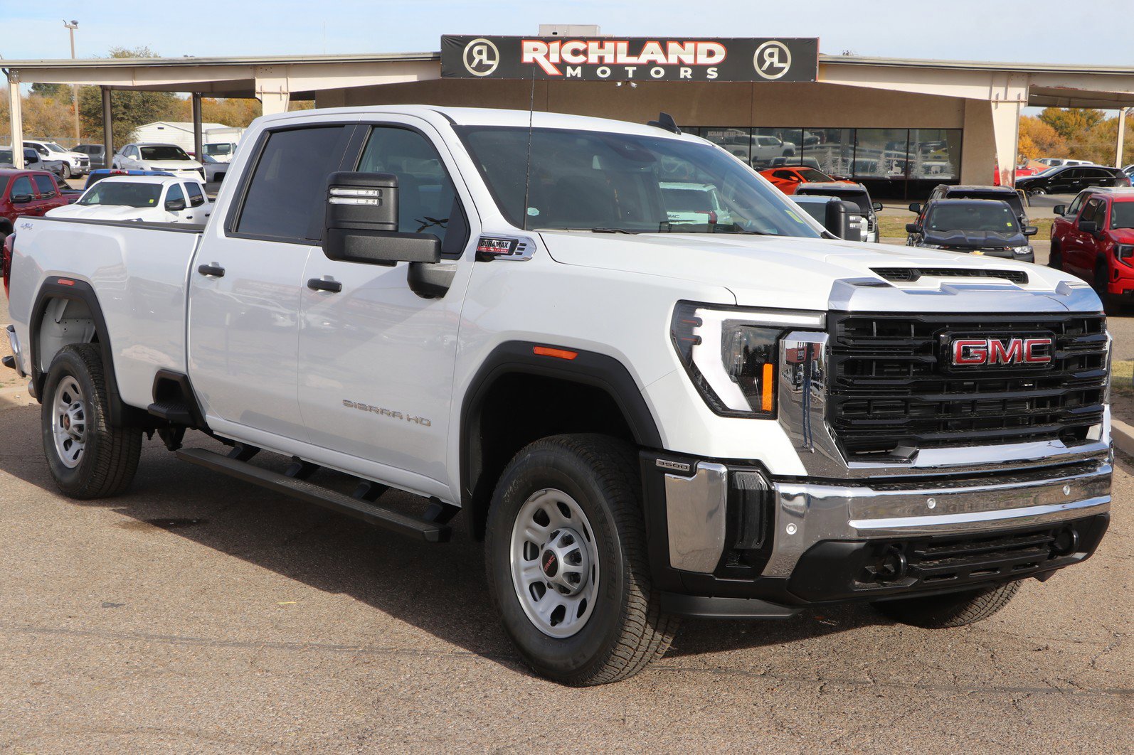 2026 GMC Sierra 3500HD Pro's photo