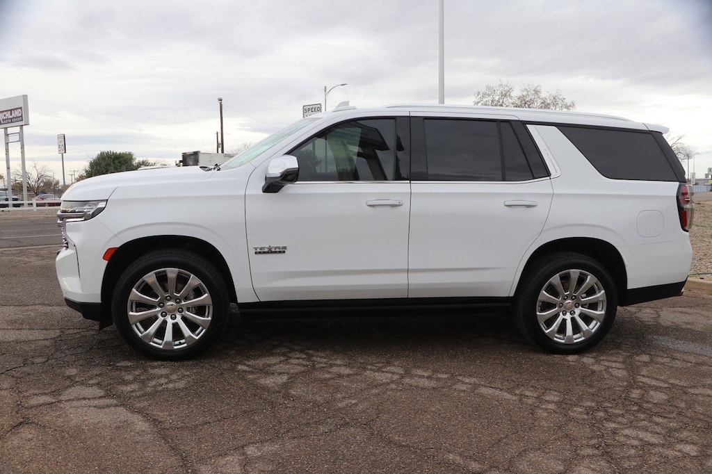 2023 Chevrolet Tahoe Premier photo 4