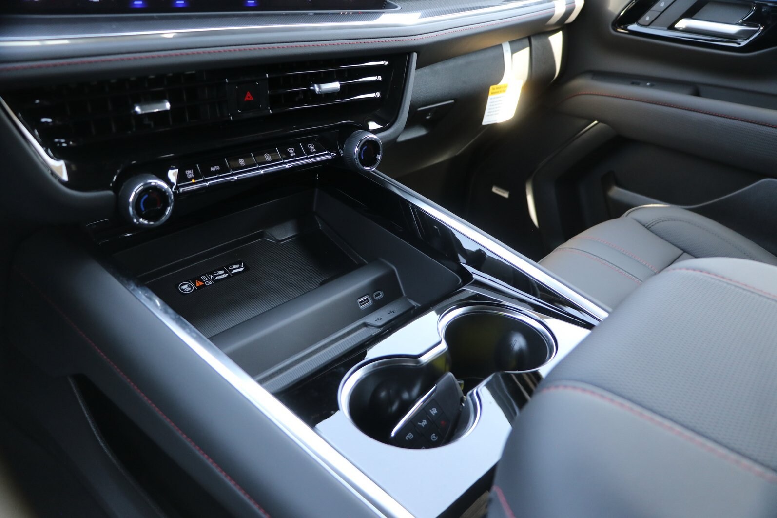 2026 Chevrolet Tahoe RST - Photo 25