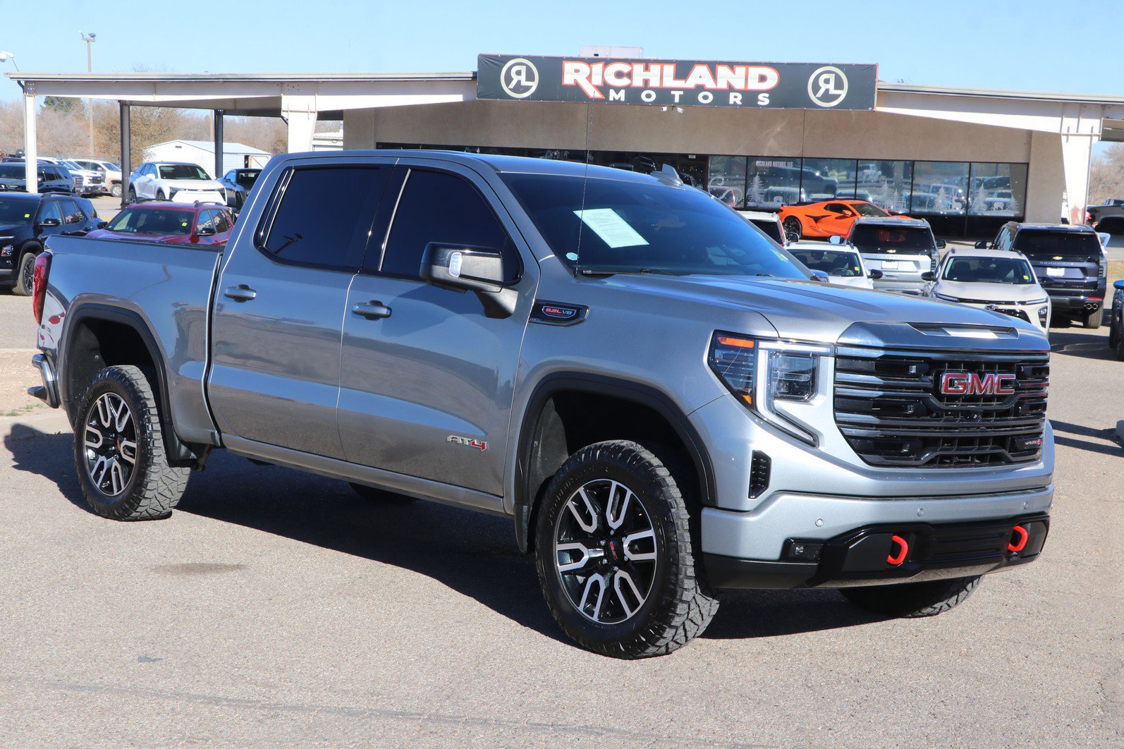 2023 GMC Sierra 1500 AT4's photo
