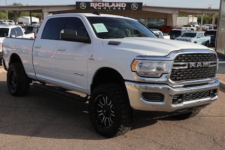 2022 Ram 2500 Big Horn Crew Cab 4x4 64 Box Truck