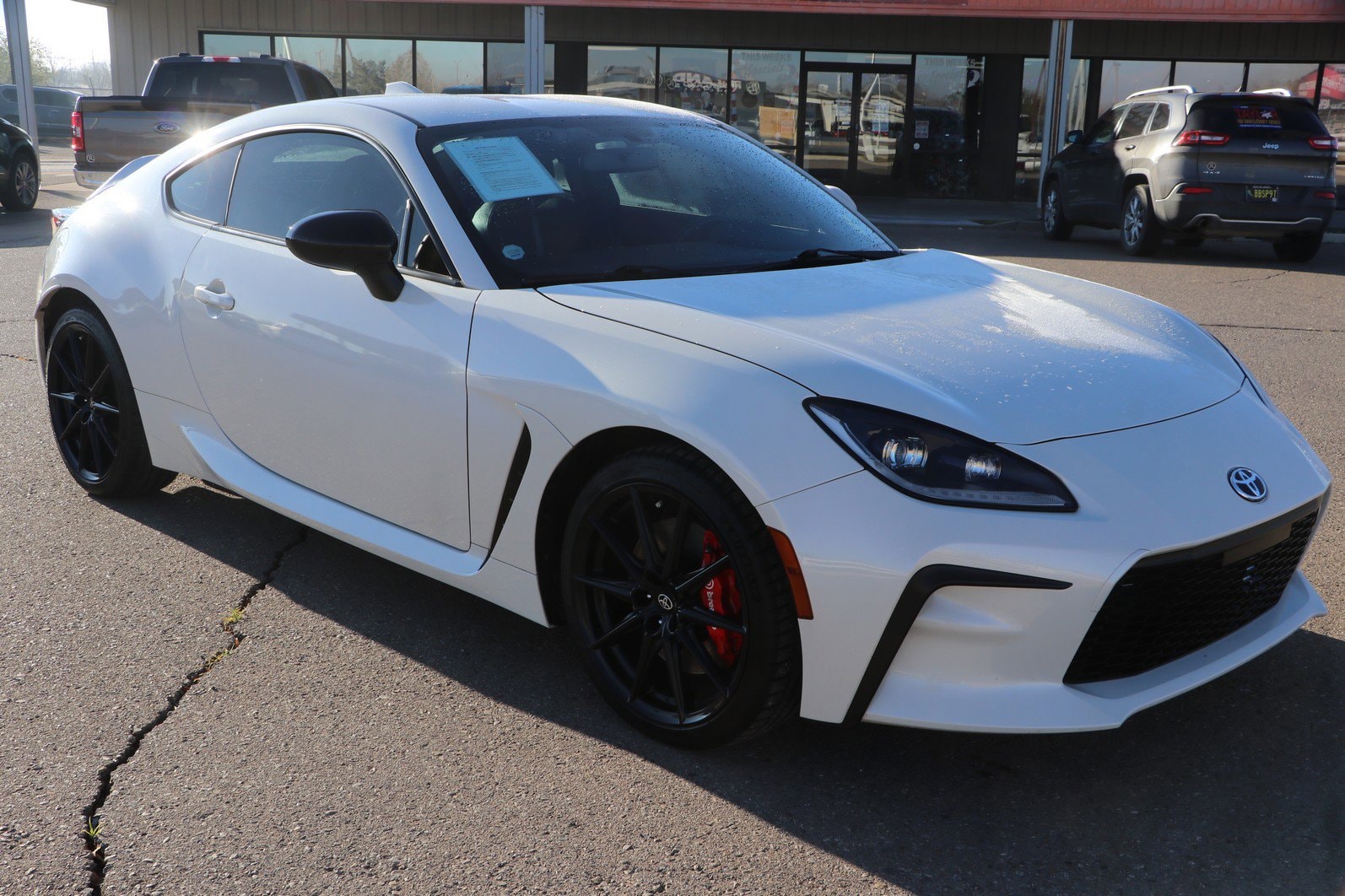 2024 Toyota GR86 Premium's photo