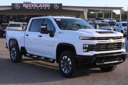 2026 Chevrolet Silverado 2500 HD Custom Truck