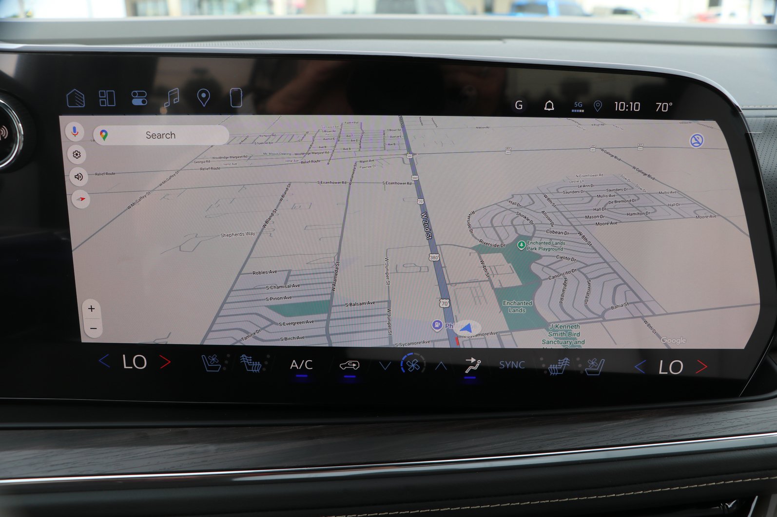 2026 Chevrolet Suburban Premier - Photo 25