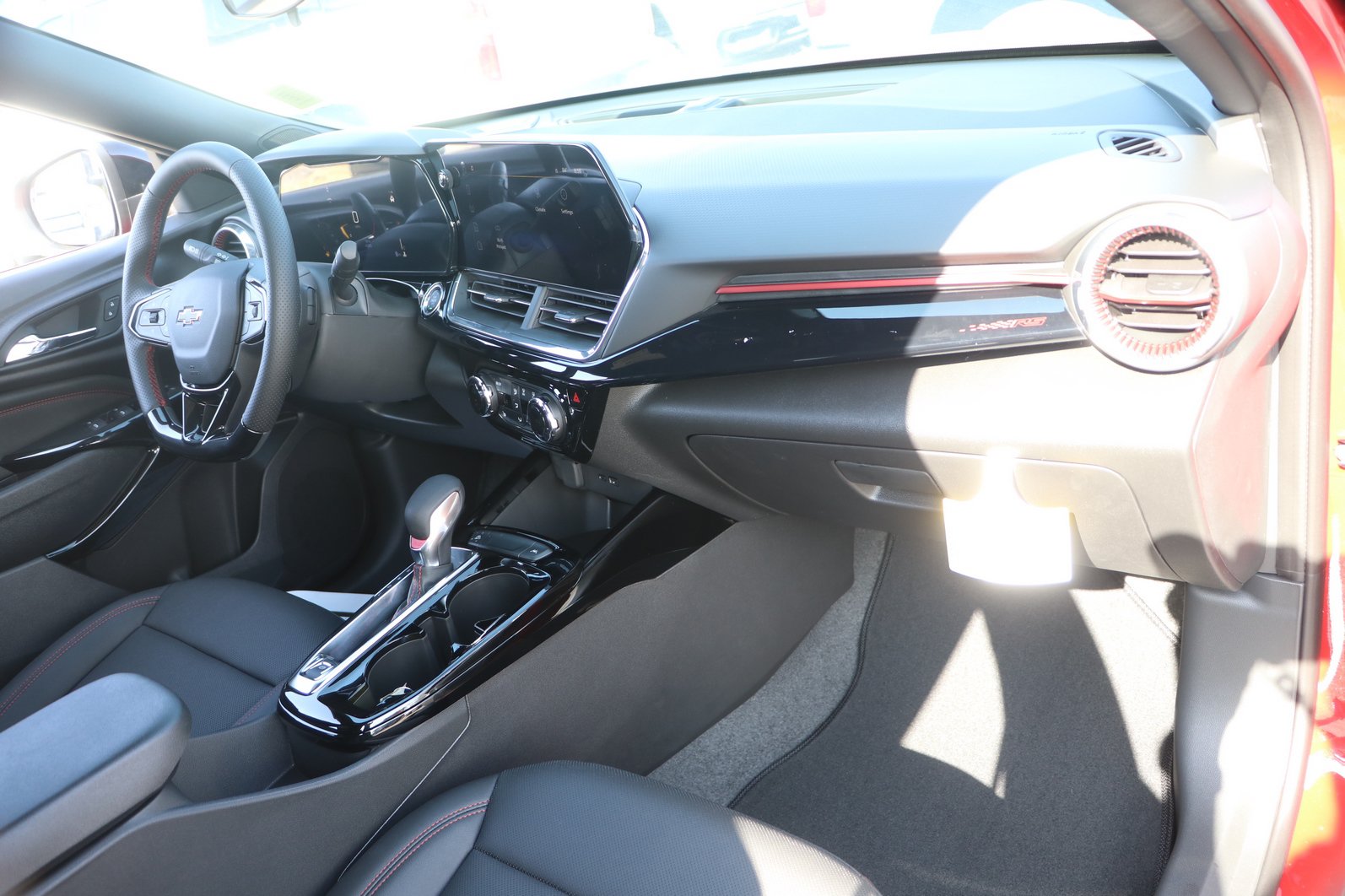 2026 Chevrolet Trax RS - Photo 33