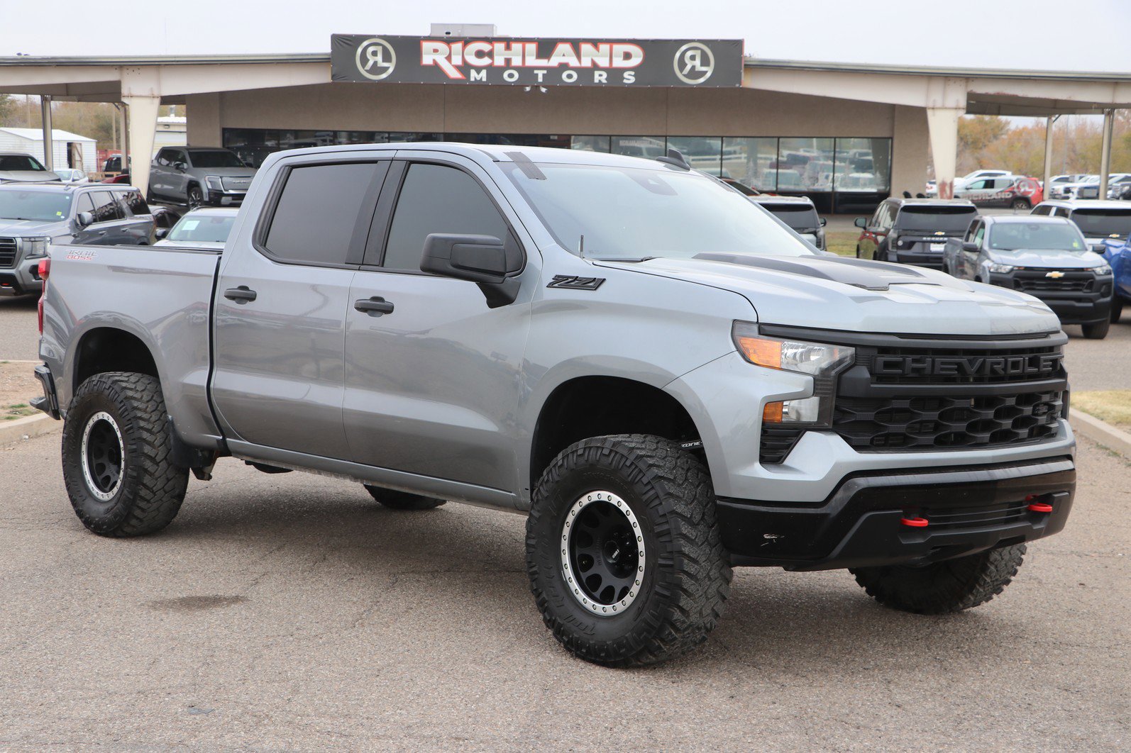 2023 Chevrolet Silverado 1500 Custom's photo