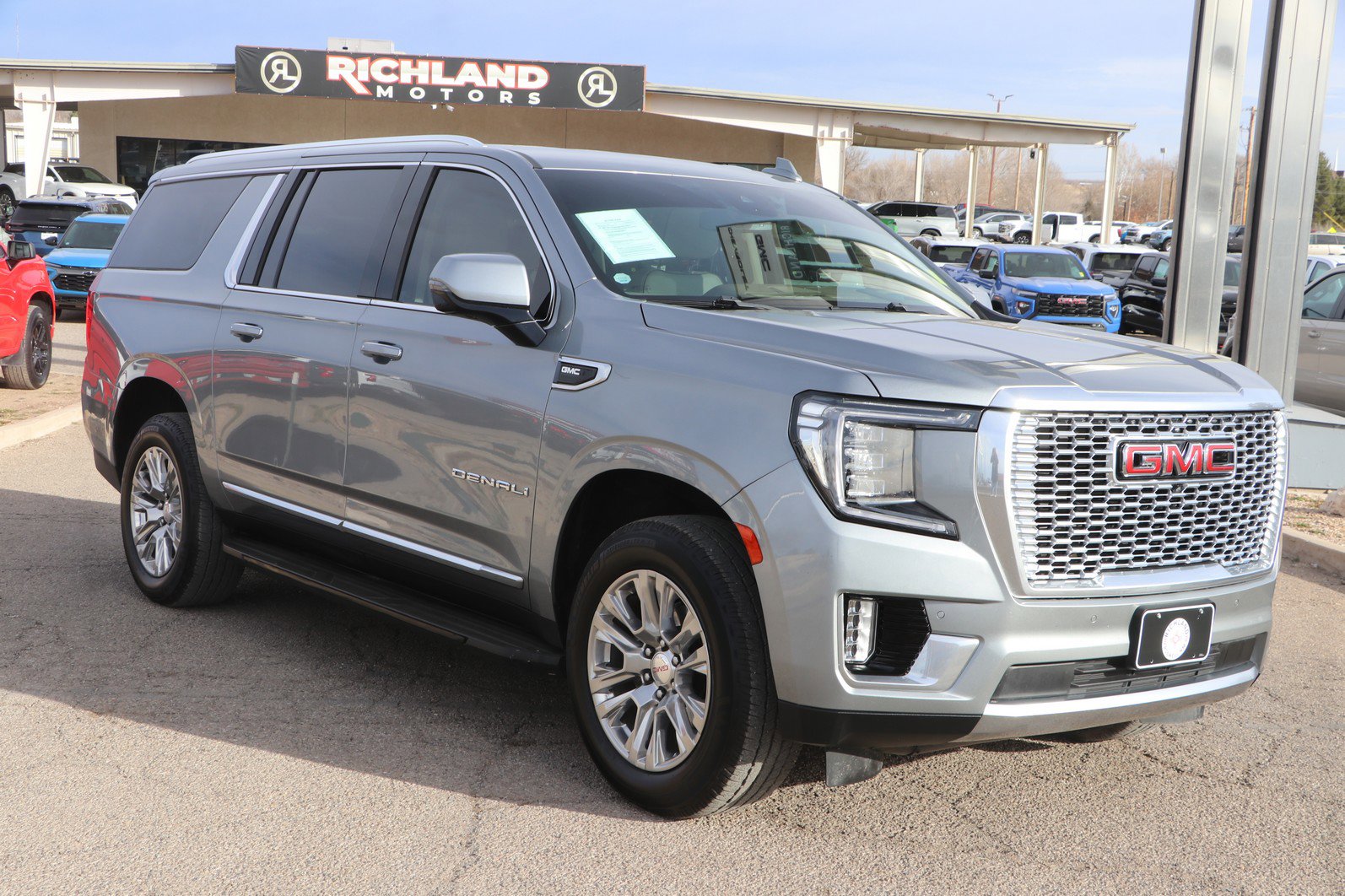 2023 GMC Yukon XL