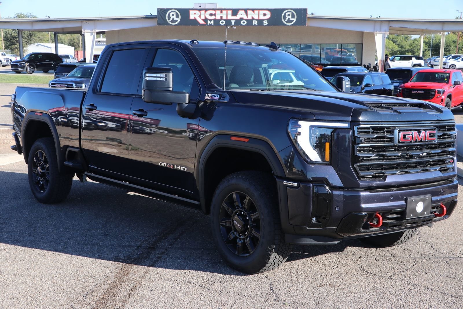2025 GMC Sierra 2500HD AT4's photo