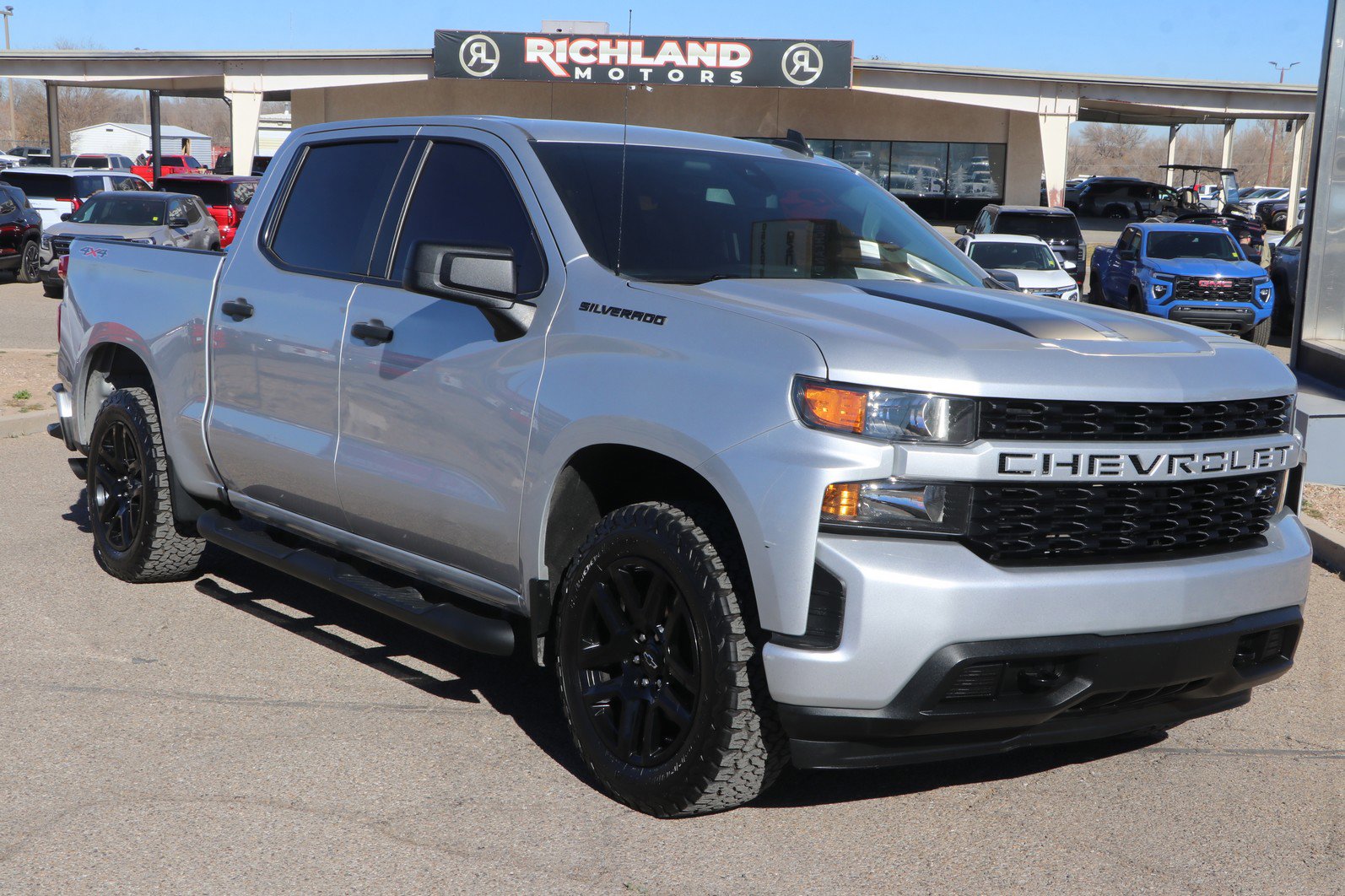 2022 Chevrolet Silverado 1500 Limited Custom's photo