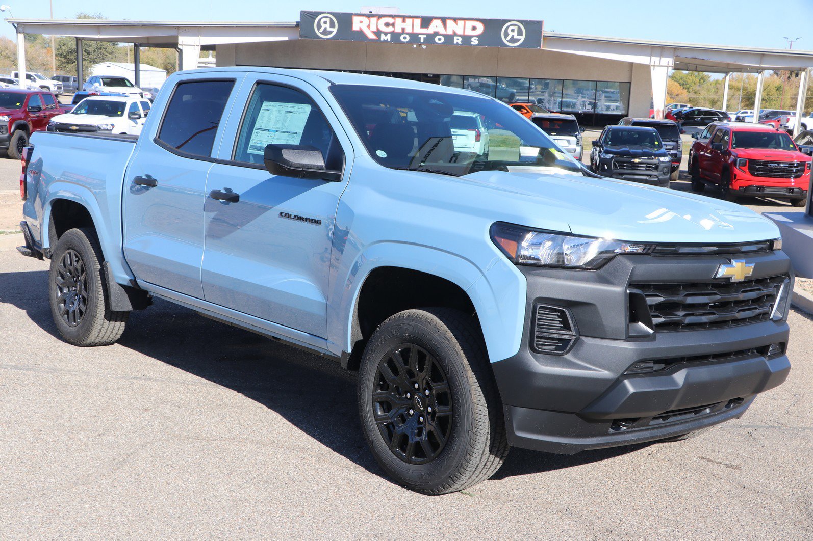 2026 Chevrolet Colorado Work Truck's photo